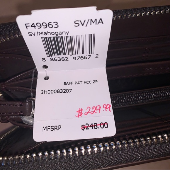 COACH 👛 DARCY PATENT LEATHER ACCORDION ZIP WALLET - Picture 14 of 16